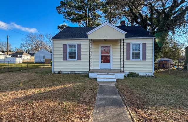 305 Stonewall Avenue, Hopewell photos photos