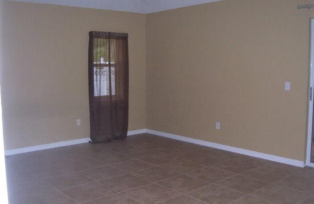 5 Laurel Drive Gallery 3