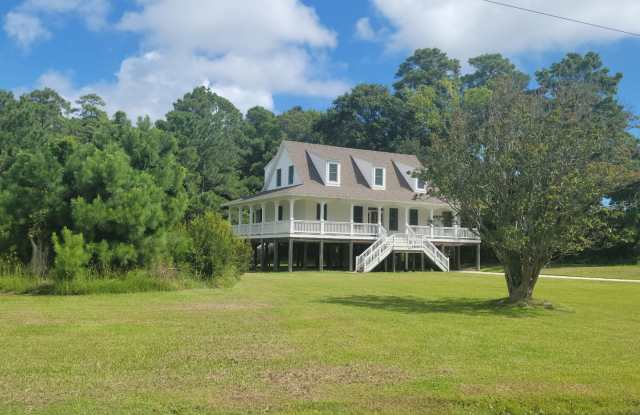 1300 West Kitty Hawk Road photos photos