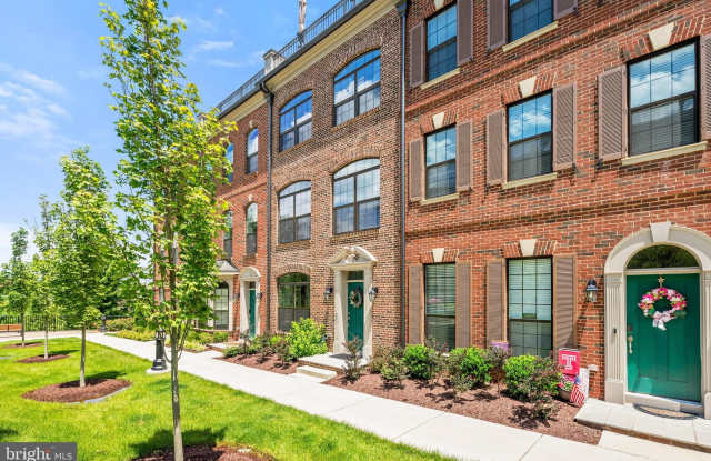 605 SKIFF Way photos photos
