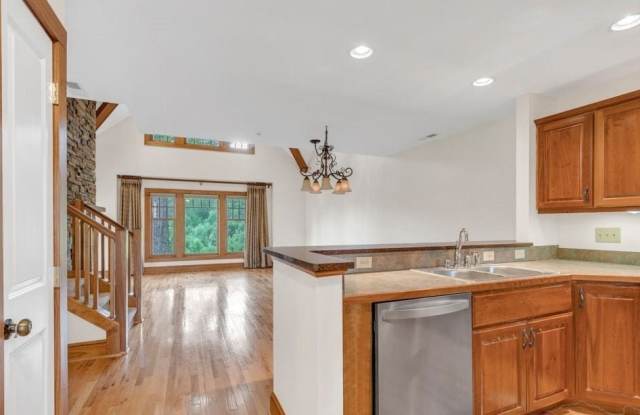 565 Peaceful Haven Dr Gallery 4
