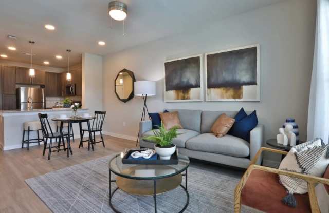 1663 Independence Dr Gallery 4