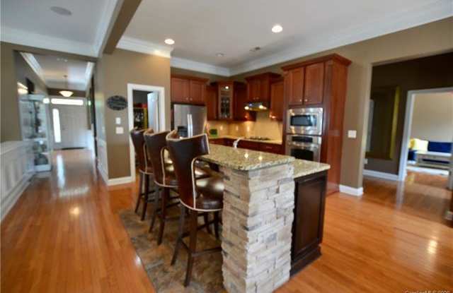 9887 Fern Dancer Court Gallery 3