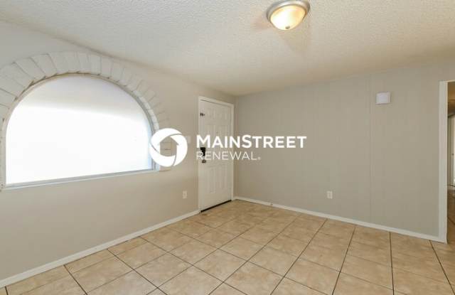 4302 North 73rd Avenue Gallery 3