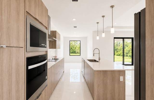 8034 LIFE Circle Gallery 3