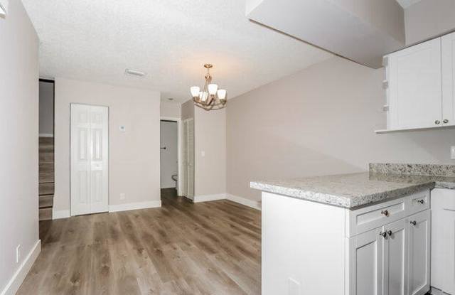 6284 Seven Springs Boulevard Gallery 4