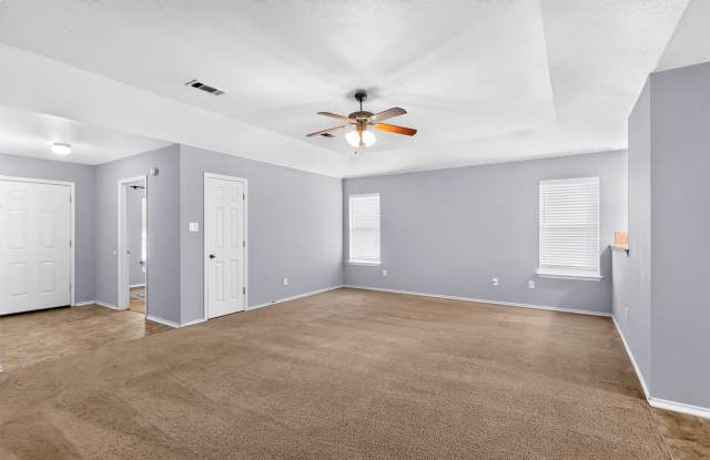 1108 Dixon Circle Gallery 2
