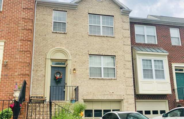 STAFFORD - TOWNHOUSE - 304 Stafford Glen Court, Stafford County, VA 22554