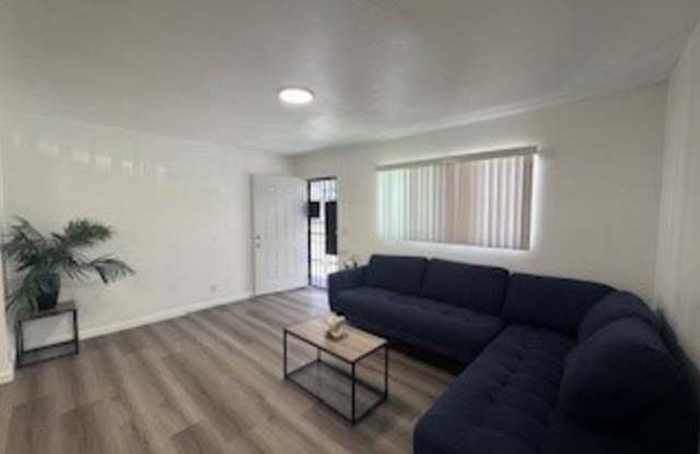 9404 S. Figueroa St.#4 Gallery 2
