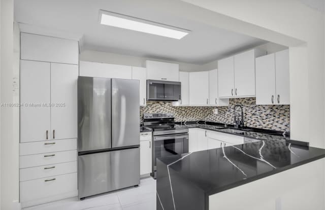 4154 NW 90th Ave photos photos