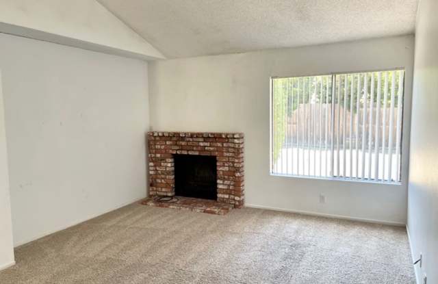 SLO 4 Bedroom, 2 Bath in Laguna Lake Gallery 4