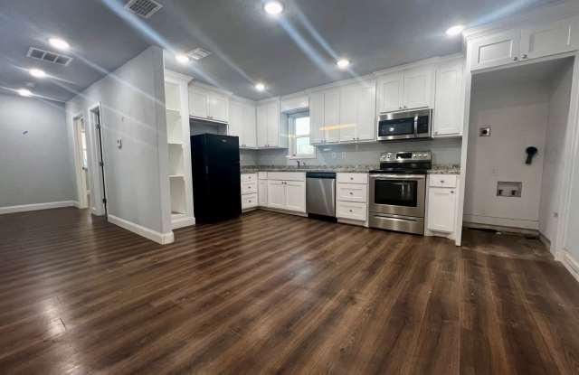 3 Bedroom in Slaton Gallery 4
