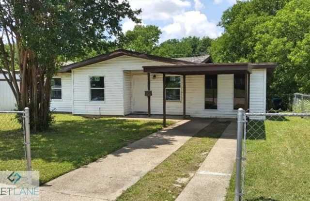 3408 South Hughes Avenue - 3408 S Hughes Ave, Fort Worth, TX 76119
