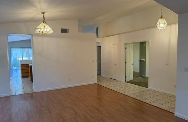 **PENDING** 4 Bedroom, 2 1/2 Bathroom Single Family Home In Antioch with Three Car Garage Gallery 4