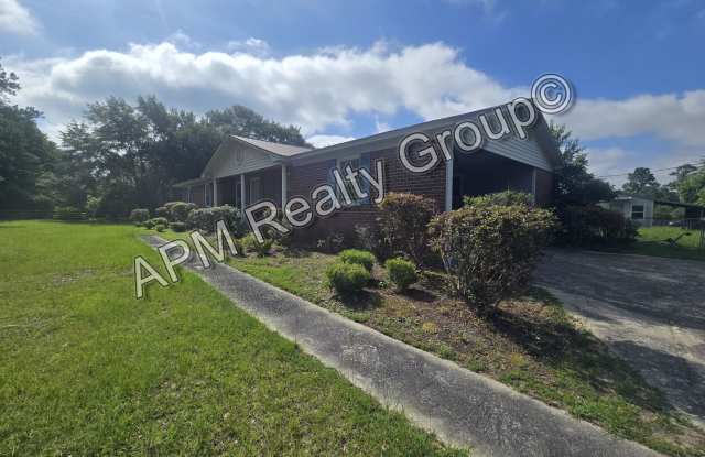 Spacious three bedroom West Columbia home photos photos