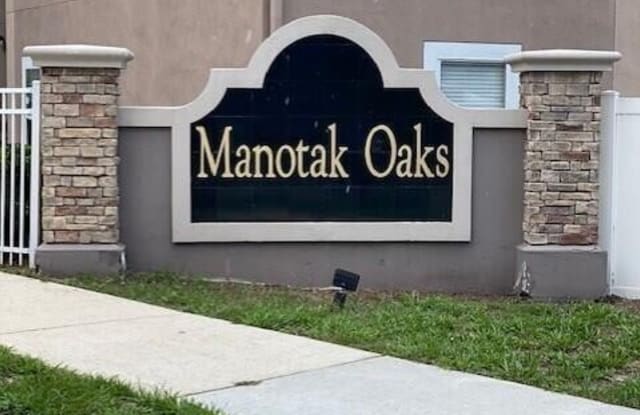 1466 MANOTAK POINT DR - 1466 Manotak Oaks Drive, Jacksonville, FL 32210