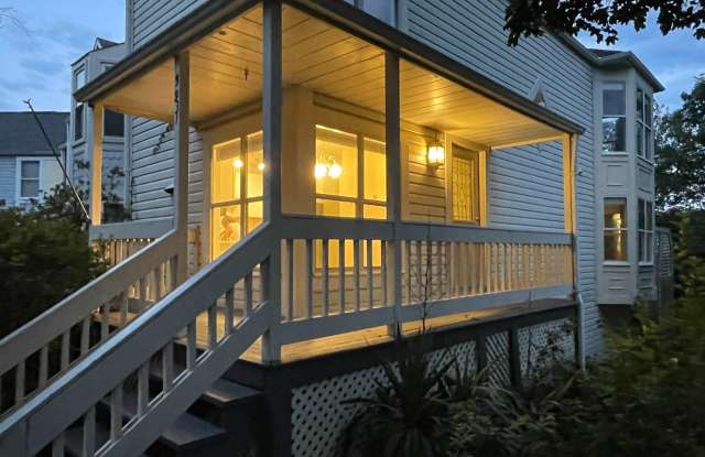5931 SIR CAMBRIDGE Way Gallery 1