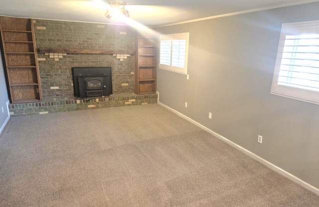 11259 E Alaska Pl Gallery 3