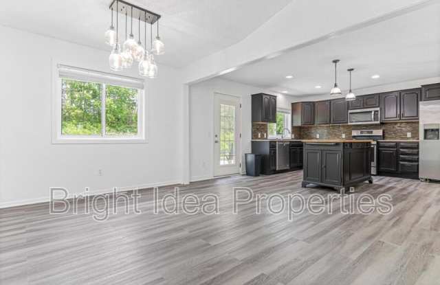 1716 Evergreen Drive Gallery 3