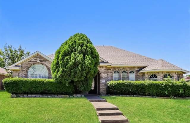 740 Regalwood Drive - 740 Regalwood Drive, DeSoto, TX 75115