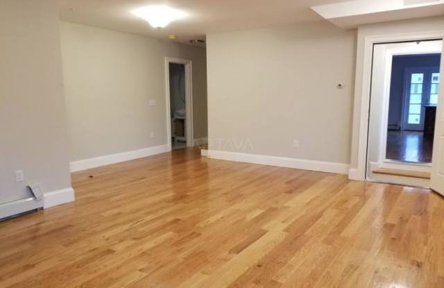 21 Cherry St. Gallery 3