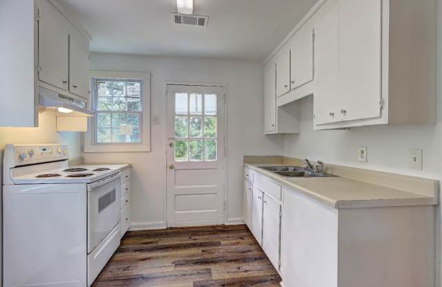 2752 Alden Street Gallery 4