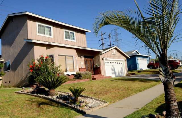 7838 Bellflower Drive Gallery 4