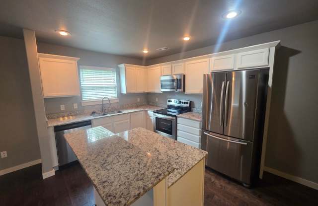 Nice 2 bedroom near I-49 photos photos Nice 2 bedroom near I-49 photos photos