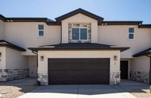 Move-In Bonus - 3 Bed - 2.5 Bath, Large Townhouse - 2 Car Garage photos photos