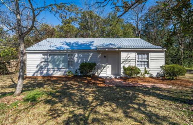 Spacious 3BR/2BA – 1,480 Sq Ft of Comfortable Living photos photos