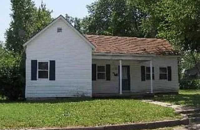 Charming 3-Bedroom Home in Convenient Nevada Area Gallery 1