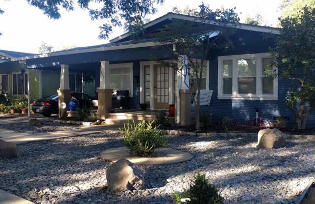 Craftsman Style Dream near Downtown Gallery 4