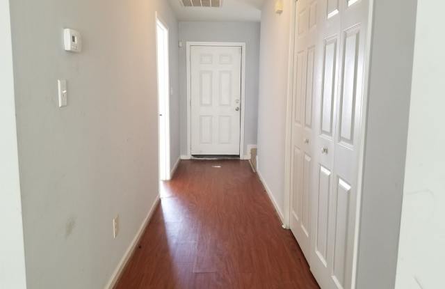 5343 Esther Ln Gallery 2