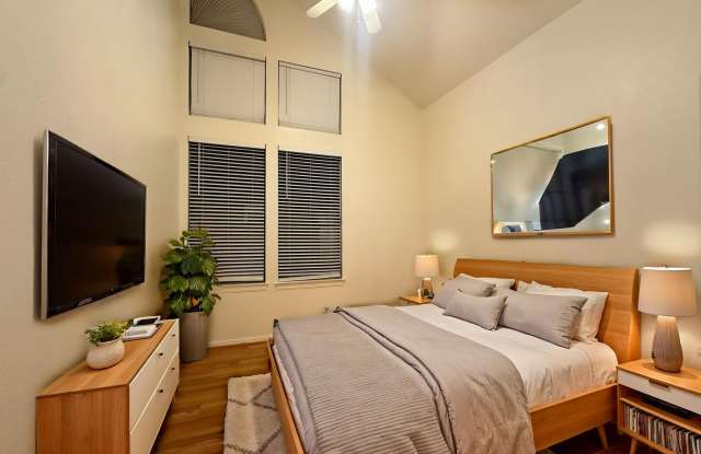 UT PRE LEASE: West Campus 2bd / 2ba Cathedral ceilings, Huge windows, Good Roommate floor-plan photos photos