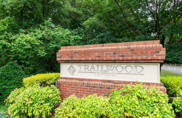 Spacious 3 Bedroom Condo- Close to NCSU and Downtown Raleigh! Available July 10th! photos photos