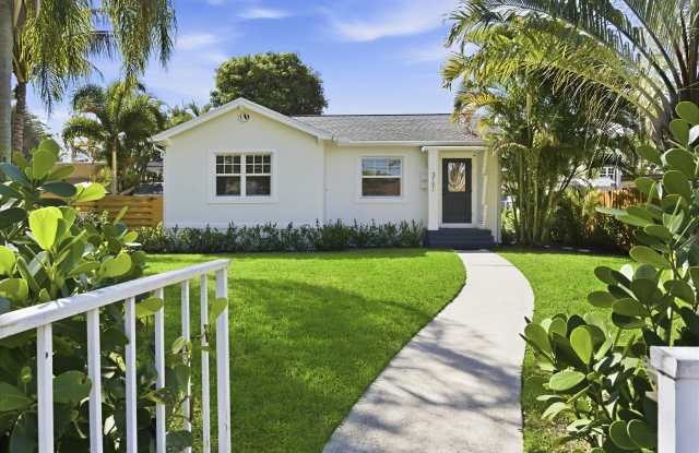 3151 Poinsettia Avenue - 3151 Poinsettia Avenue, West Palm Beach, FL 33407 3151 Poinsettia Avenue - 3151 Poinsettia Avenue, West Palm Beach, FL 33407