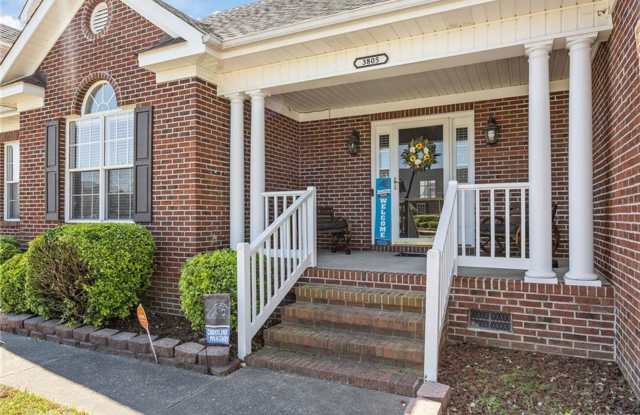 Stunning 4-Bedroom Brick Ranch with Bonus Room, Mother-in-Law Suite & Theater/Game Room Gallery 4