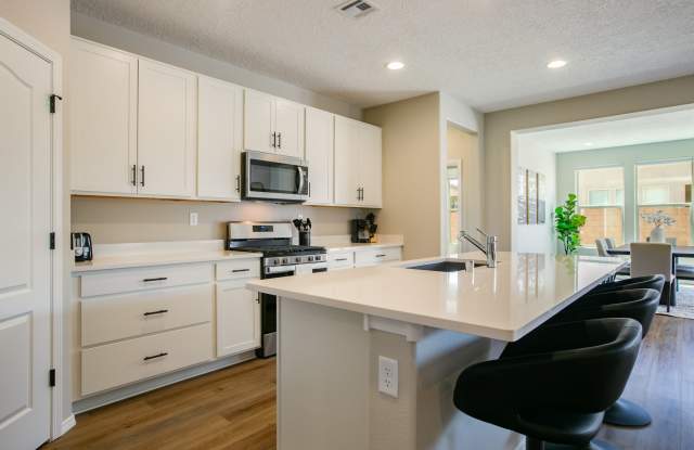 6057 Nauman Drive Dr SE Gallery 2