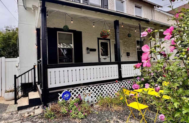 854 SUMMIT GROVE Avenue Gallery 1