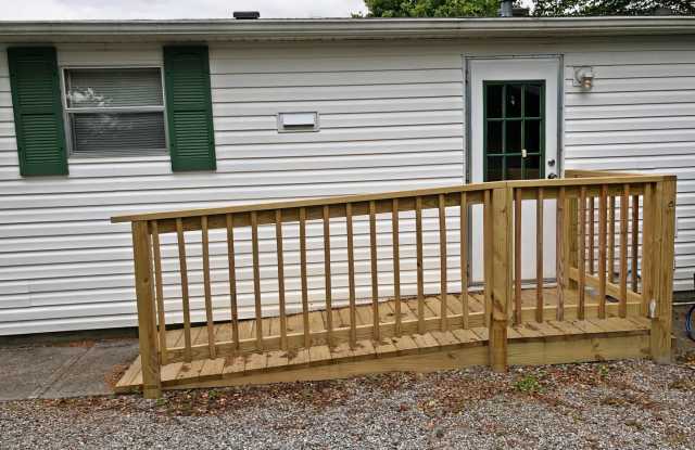 Peaceful Mountain Views & Country Living! Gallery 4