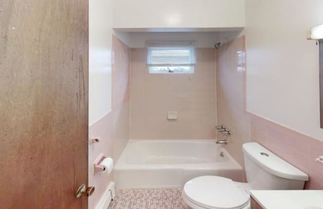 896 Broadway - 896 Broadway, Revere, MA 02151