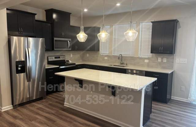 3810 Amalia Place Gallery 1