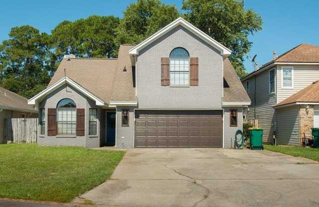 1066 Windmill Drive photos photos