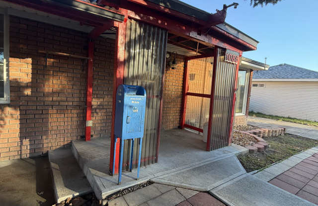 1085 Cathryn Ave Gallery 2