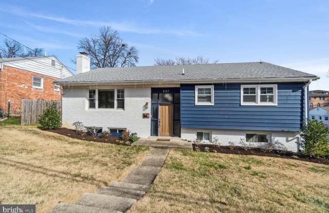 537 N LIVINGSTON STREET - 537 North Livingston Street, Arlington, VA 22203