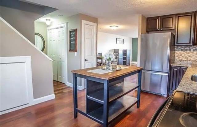 66 Girard Avenue unit: 215 photos photos