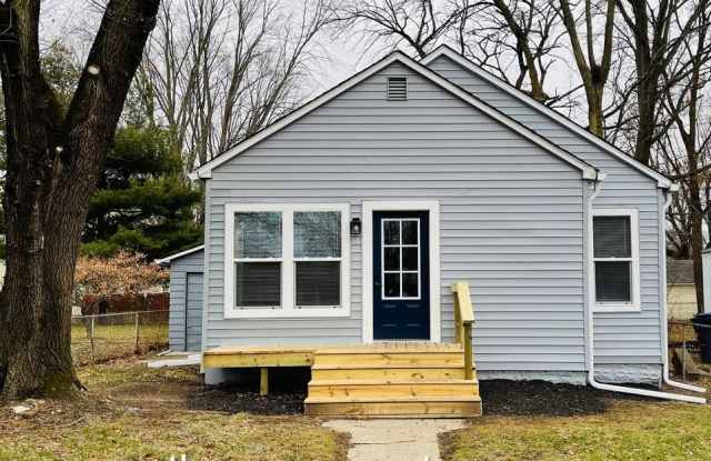 Move-In March  Get 50% Off Your First Month! Charming 2-Bed Northside Home! photos photos