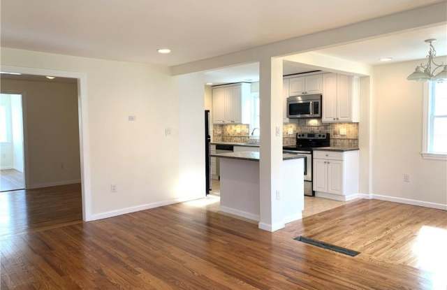 89 Cortland Circle Gallery 2