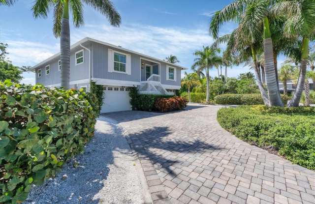 4010 40TH Street W Gallery 1