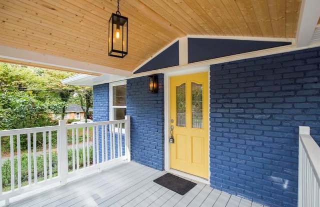 2384 Mellville Avenue Gallery 2